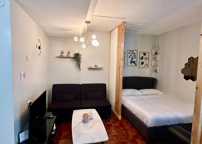 L And D Aparthotel